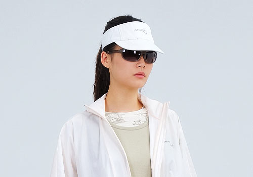 Design Awards Winner - Saucony Brand Operation Co., Ltd. - Saucony Open-Top Hat Series