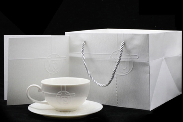 NY Product Design Awards News - Sun Design Wins Silver Medal with Minimaslitic Hehe Coffee Cup!