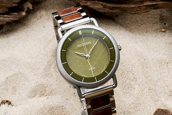 NY Product Design Awards News - Holzkern Marks a Milestone for Lauri Timepiece Collection at the NY Product Design Awards